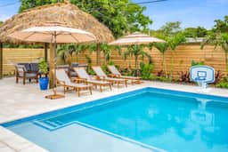 Island Vibe's Retreat | Pool, Tiki & Cold Plunge - Image 4