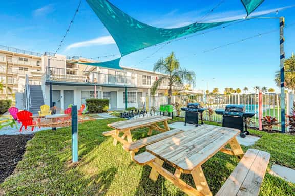 Hawksbill 105 | Beach & Pool Studio | Walkable - Imagem 1