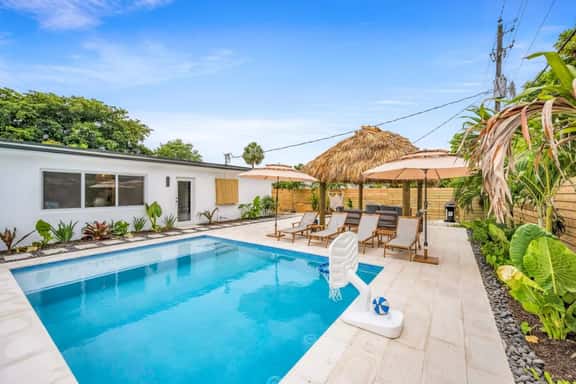 Island Vibe's Retreat | Pool, Tiki & Cold Plunge - Image 1