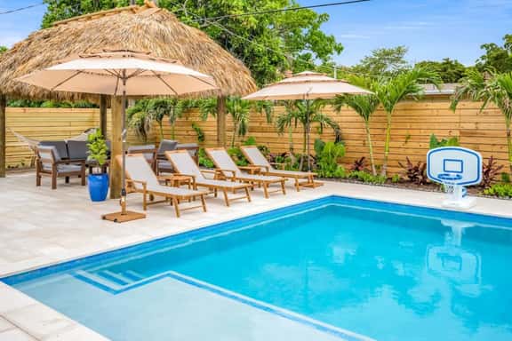 Resort Escape | Pool, Tiki, Hammock & Cold Plunge - Image 1