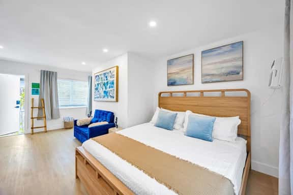 Kemp's Ridley 8- Oceanfront King Studio- HTD Pool - Image 1