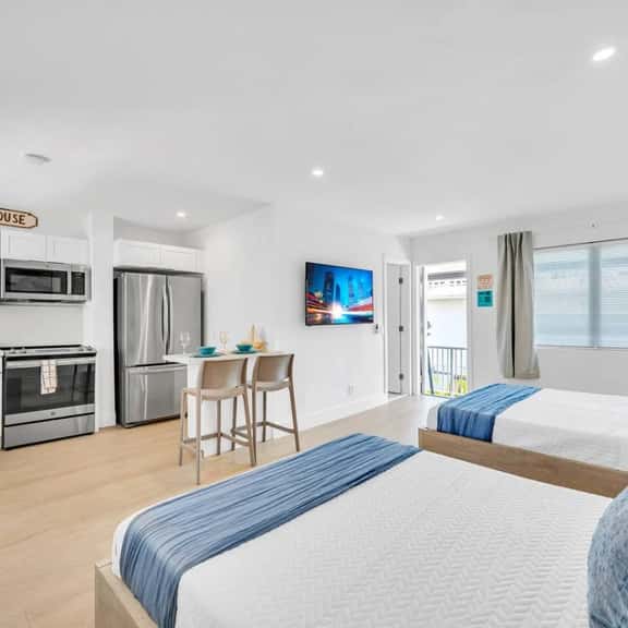 Kemp's Ridley 6 - Oceanfront Studio - Heated Pool - Image 1