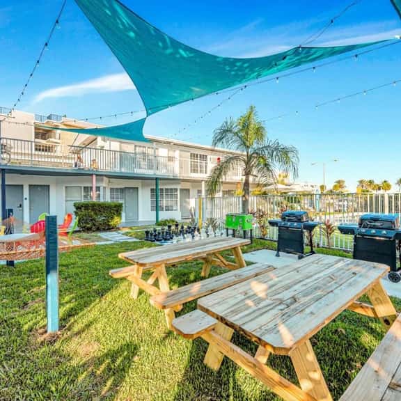 Kemp's Ridley 8- Oceanfront King Studio- HTD Pool - Image 1