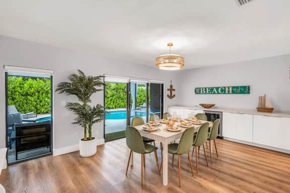 Luxury+ Fun | Heated POOL | Games | 15 min to FLL - Image 4