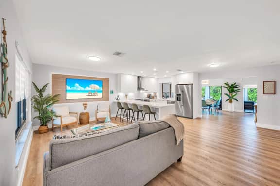 2 Luxury Homes | 6BR | Heated Pool | 15 Min to FLL - Image 2