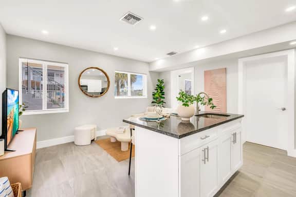Loggerhead 102 | 2BR Oceanfront | Heated Pool - Image 3