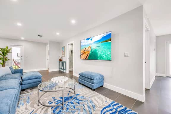 The Loggerhead | Private 3-Unit Oceanview Retreat - Image 3