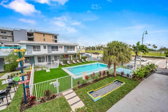 The Loggerhead | Private 3-Unit Oceanview Retreat - Image 4