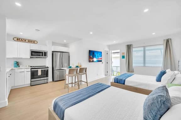 Kemp's Ridley 6 - Oceanfront Studio - Heated Pool - Image 2