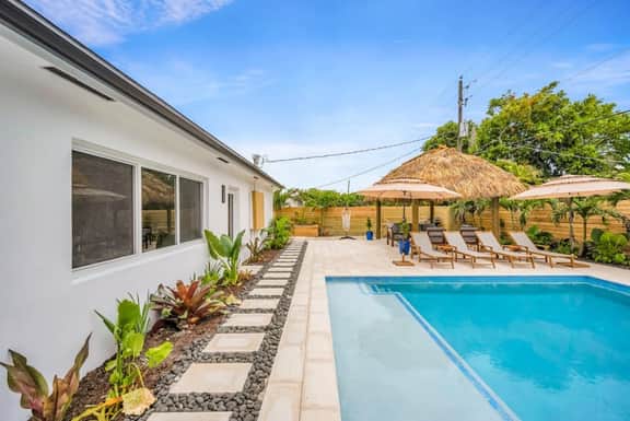 2 Resort Homes Side-by-Side - Pool, Tiki, Ice Bath - Image 5